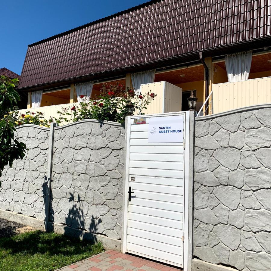 Guest House Santin Tsjornomorsk Eksteriør bilde